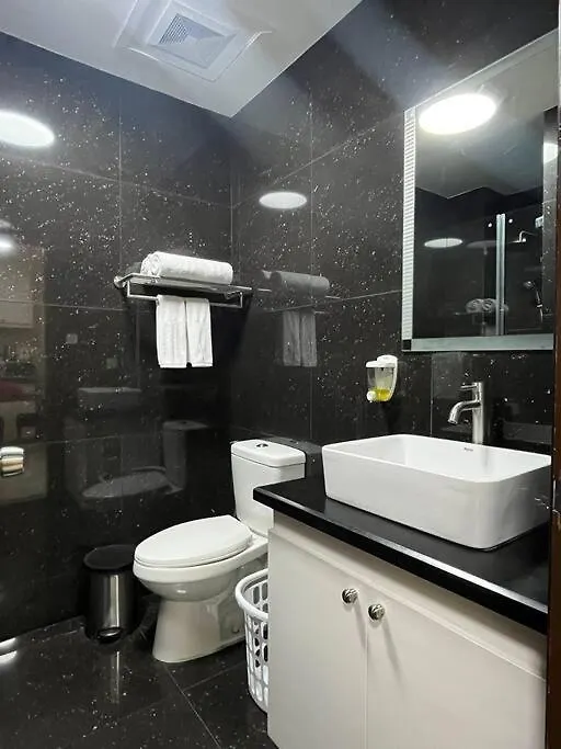 Sheryll Escapes - 305 La Grande, Cozy Condo With Hotel Amenities! Ángeles 0*,  Filipinas