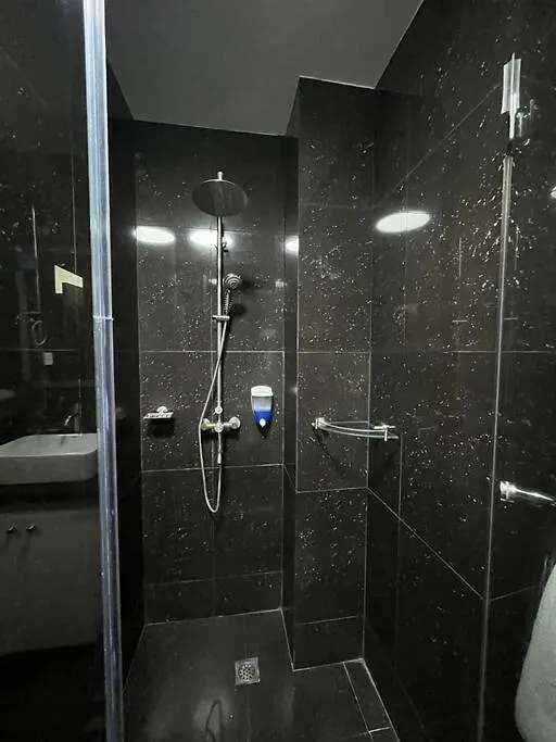 公寓 Sheryll Escapes - 305 La Grande, Cozy Condo With Hotel Amenities! 安吉利斯