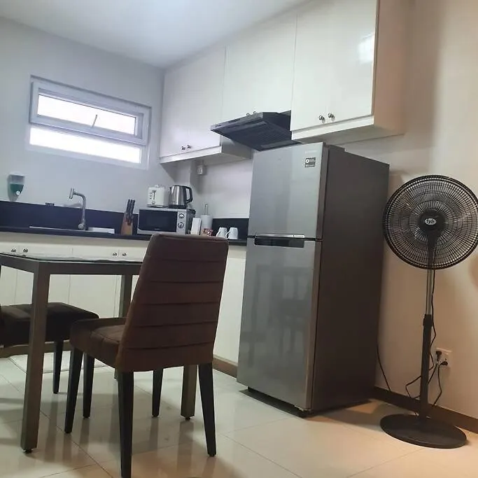 Sheryll Escapes - 305 La Grande, Cozy Condo With Hotel Amenities! 安吉利斯 公寓